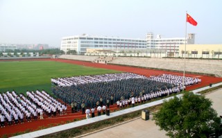 赣州华坚科技学校 赣州华坚科技职业学校“青春向党 乐满校园”歌手大赛决赛圆满落幕